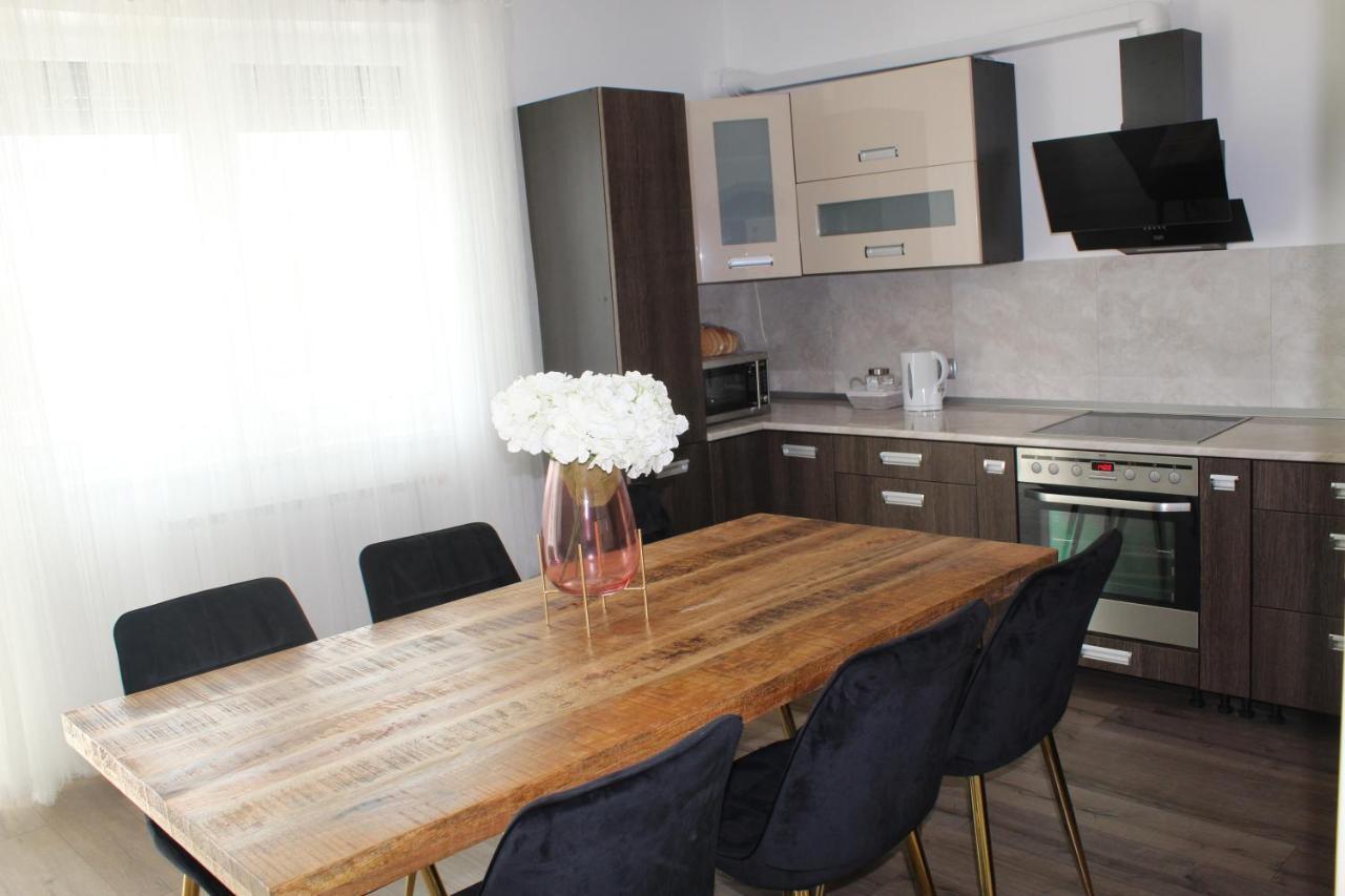 Sunny House Apartman Σέγκεντ Εξωτερικό φωτογραφία